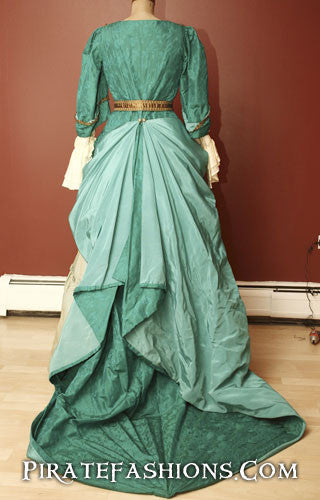 1680&#39;s Turquoise Pirate Gown