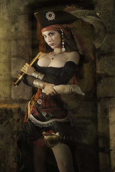 Complete Pirate Wench Costume