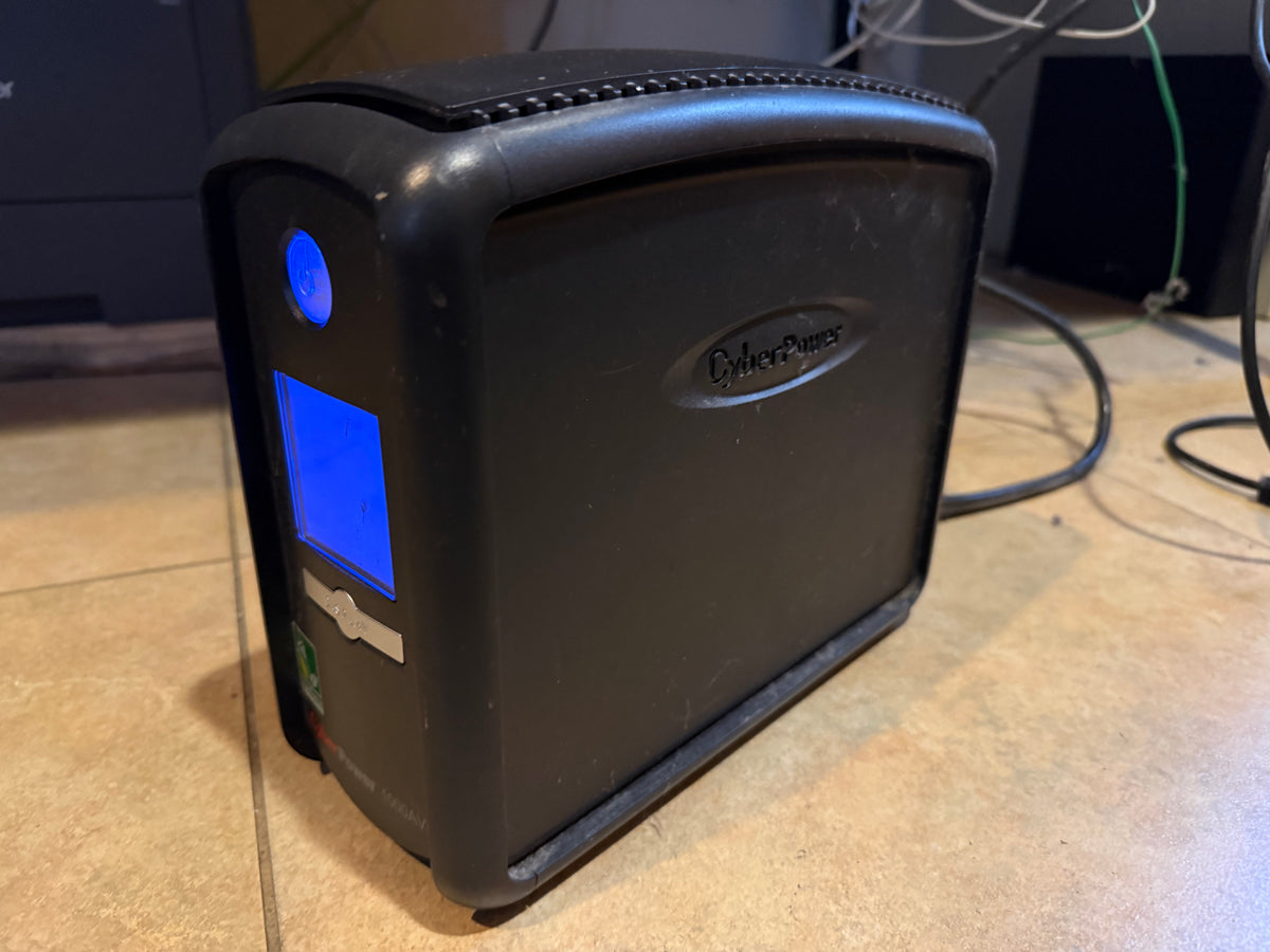 Cyberpower UPS 1000