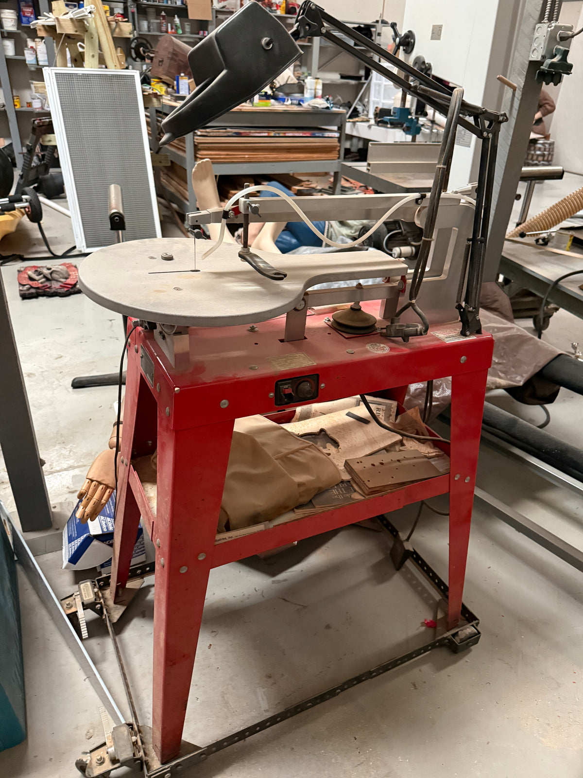 Scroll Saw with Stand and Light